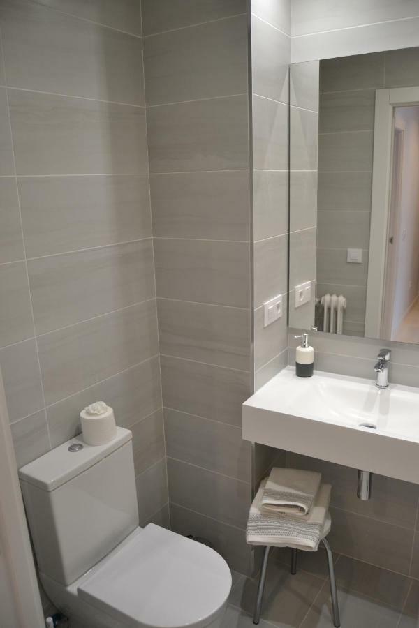Apartamento Mugica 22 Apartment Logrono Luaran gambar