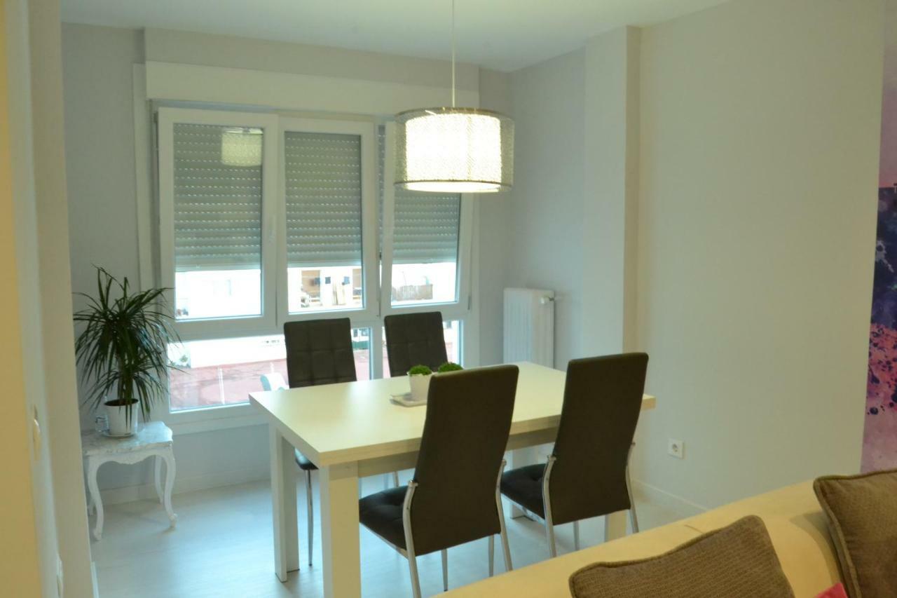 Apartamento Mugica 22 Apartment Logrono Luaran gambar